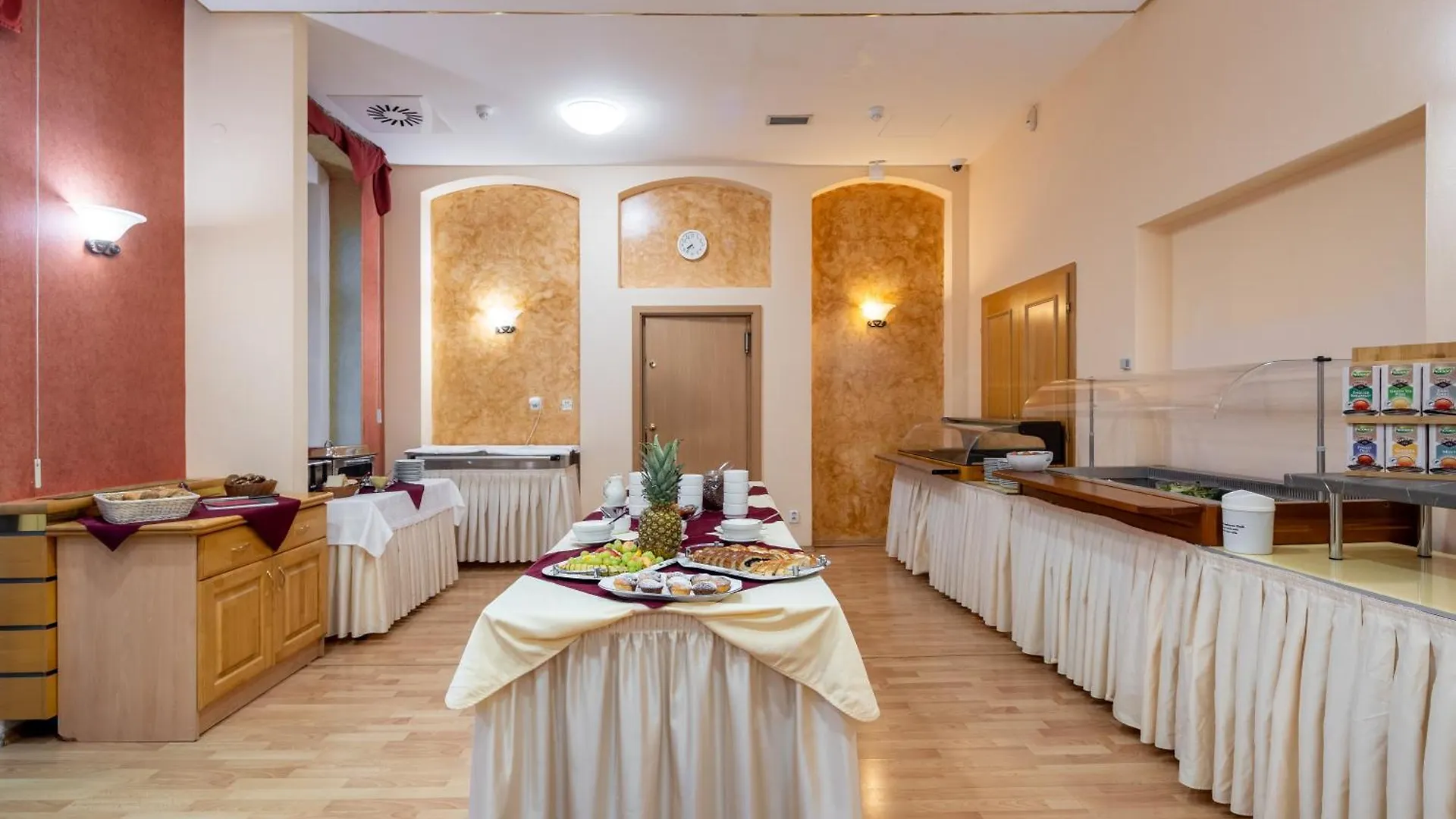 ****  Wellness Hotel Jean De Carro Карловы Вары Чехия