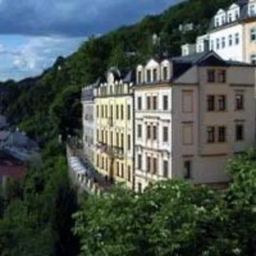 Wellness Hotel Jean De Carro Karlsbad 4*,