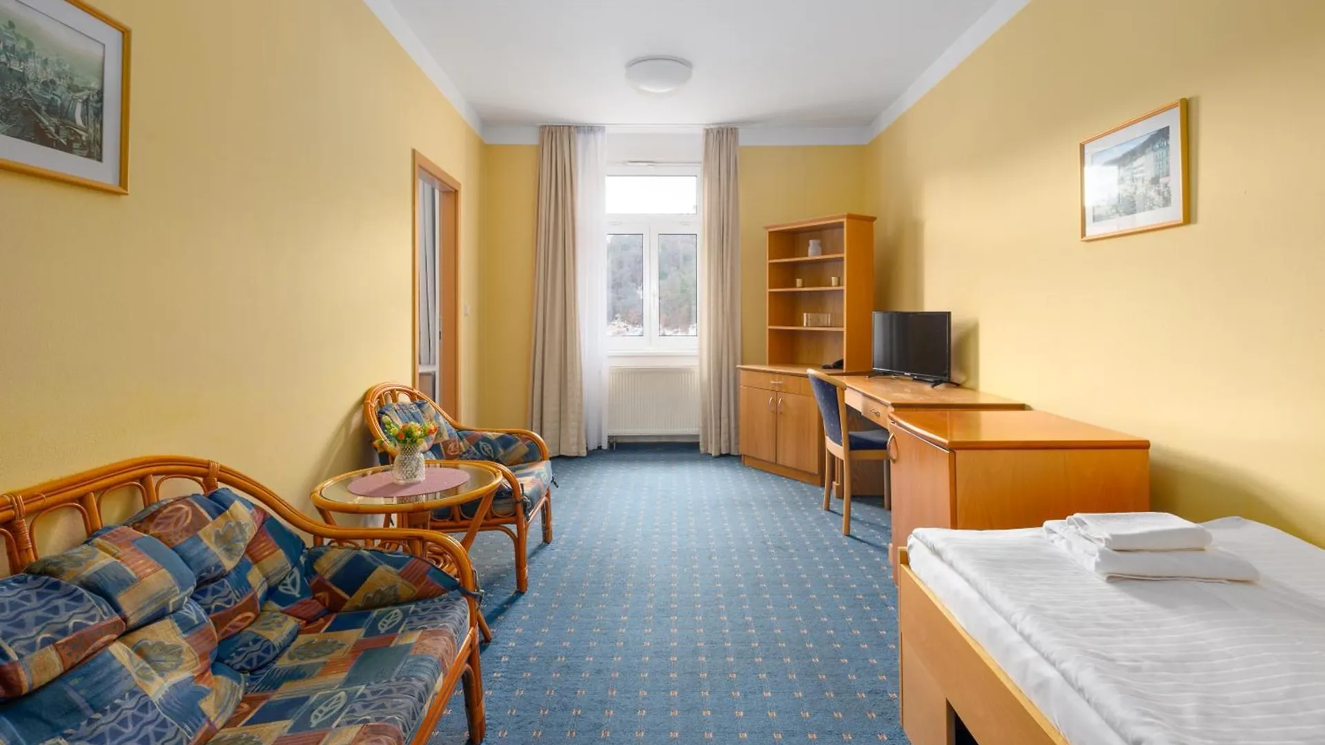 Wellness Hotel Jean De Carro Karlovy Vary 4*,