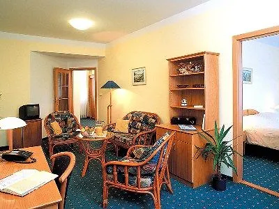 קרלובי וארי Wellness Hotel Jean De Carro קרלובי וארי